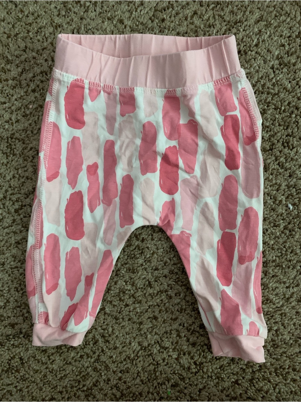 Monica + Andy Baby Pants Pink Brushstroke‎ Print Organic Cotton Size 0-3 months